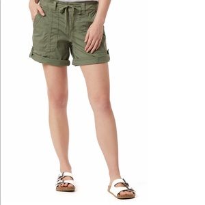 Union bay supplies green womens shorts